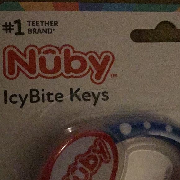 🆕Nūby IcyBite Keys / #1Teether Brand / Massages & soothes sore gums /Easy grasp - Picture 4 of 7